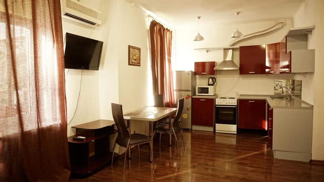 Doba In Ua Centre Apartments Dnipro Exterior foto